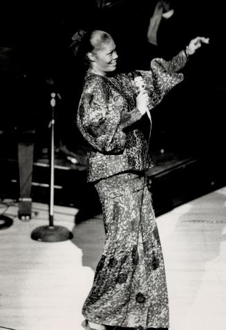 Historic photo from Friday, June 3, 1988 - Roy Thompson Hall - Dionne Warwick performing live on stage in Toronto in 1988 in King Street West