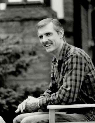Dennis Weaver stars as a middle-aged man who faces up to his illiteracy in Bluffing it, an ABC TV movie filming around Toronto. This fall, he'll play a surgeon or rancher, who operates in his boots