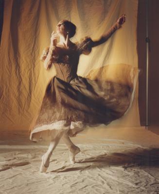 When it looked like prima ballerina Gizella Witkowsky would be passed over again, for the role of Tatiana in Onegin, she stood at the back of the thea(...)