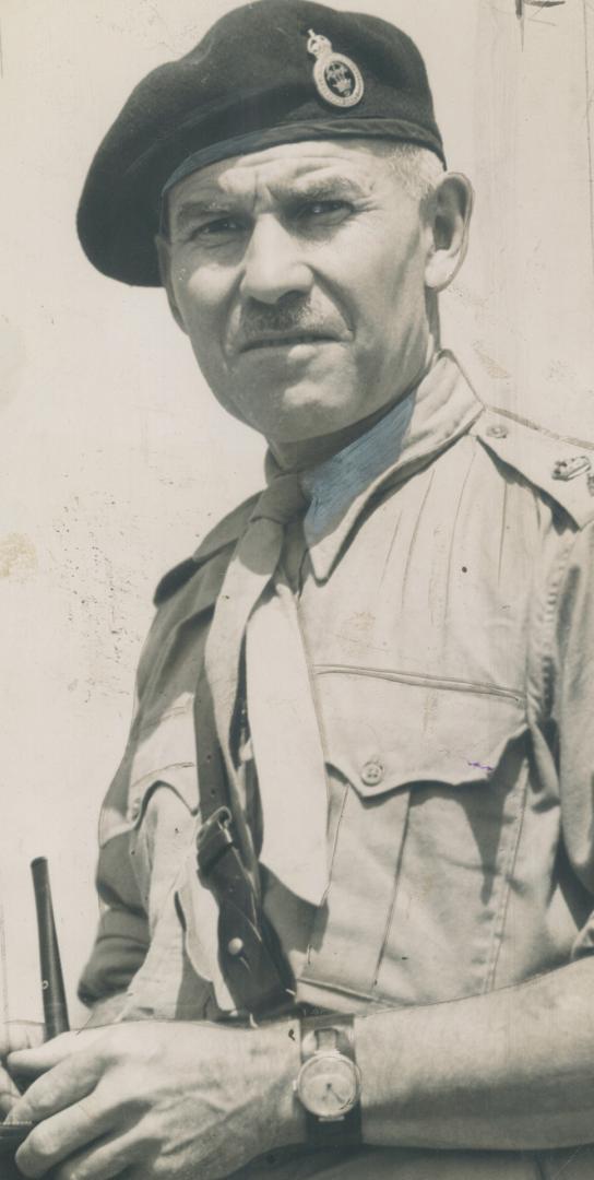Camp Borden's O.C. in command at Camp Borden during the summer manoeuvres at present is Lieut. Col. F. F. Worthington. Tank drill and army supply practice constitutes the training program