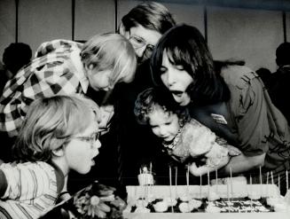 A wish for dad? Arlene Perley Rae, right, celebrates her birthday yesterday with her husband, NDP leader Bob Rae, and children, Lisa, left rear, and J(...)