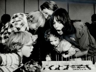 A wish for dad? Arlene Perley Rae, right, celebrates her birthday yesterday with her husband, NDP leader Bob Rae, and children, Lisa, left rear, and J(...)