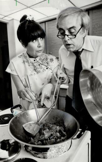 With his co-star Carol Robinson, comedian Don Cullen whips up a delicious Chinese dish, chicken with melon