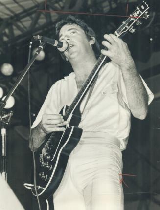 Boz Scaggs - the Al Jolson of rock, says Star pop critic Peter Goddard-offered lots of soft-boiled soul in concert at CNE Stadium last night, in conju(...)