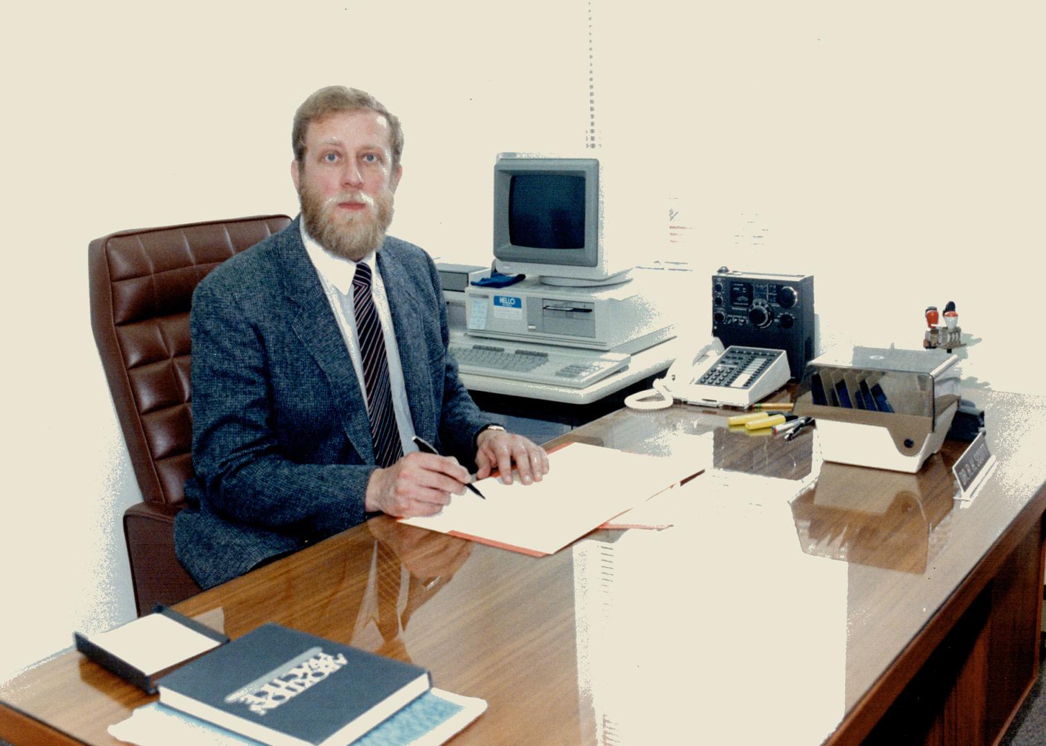 Dr. Robert Scott