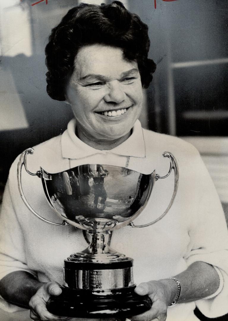 Mrs. J.B. Seawright. Wins her third senior title