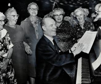 Sharps, but no flats, at singalong