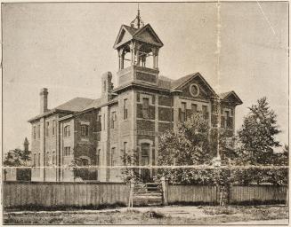Eglinton Public School, Erskine Avenue, north side, east of Yonge Street, Toronto, Ontario. Ima ...