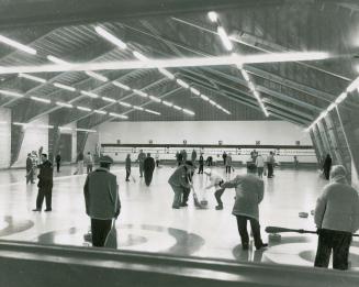 Gravenhurst one of the three towns in which bonspiel will take place simultaneously