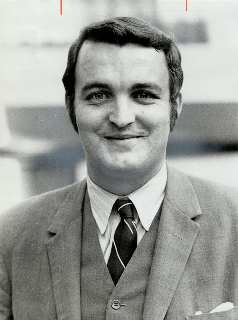 Robert Noel Bates, Former reporter