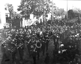 Boer War, Signal Corps parade, Yonge Street north of Gerrard Street