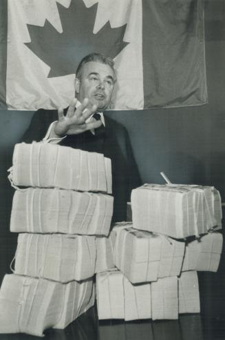 Feisty Canadian, Wallace Edwards and the $36,000 in $1 bills he forced the Soviet embassy to pay him for a printing job.