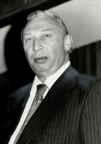 Sir Arnold Hall: Shareholders of Hawker Siddeley saved his job for him.