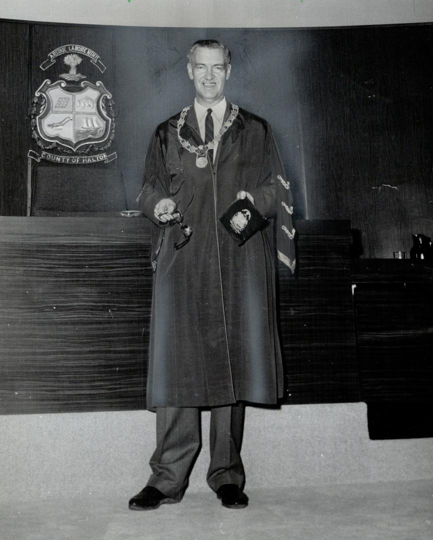 llest warden in Ontario Herbert Merry was chosen yesterday by Halon county council at Milton