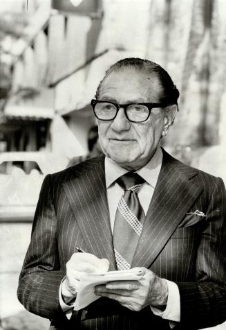 Lawyer Louis Nizer, 76: I'm still rarin' to go'