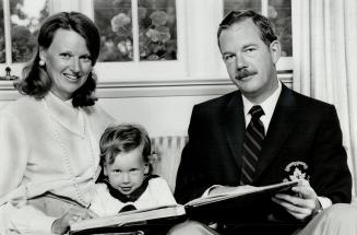 Fen Osler with wife Claire and three-year-old son Patrick