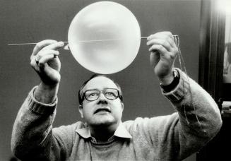Is this possible? If you want to try putting a needle through a balloon without breaking it, you may need quite a few balloons, but lawyer Marvin Somers, whose outside-the-court legerdermain also includes mind-reading, knows the secret