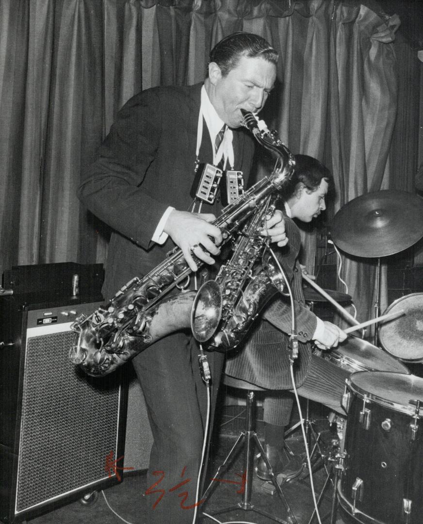Moe Koffman