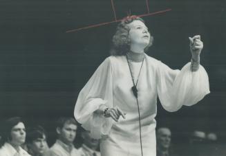 Kathryn Kuhlman. Dies after surgery. Family of prominent merchants. Her public life spanned decades [Incomplete]