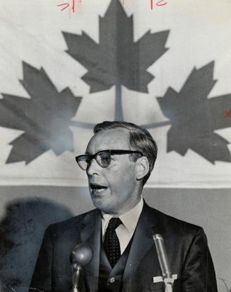 Maurice Lamontagne. Predicts debate on maple leaf flag will be short