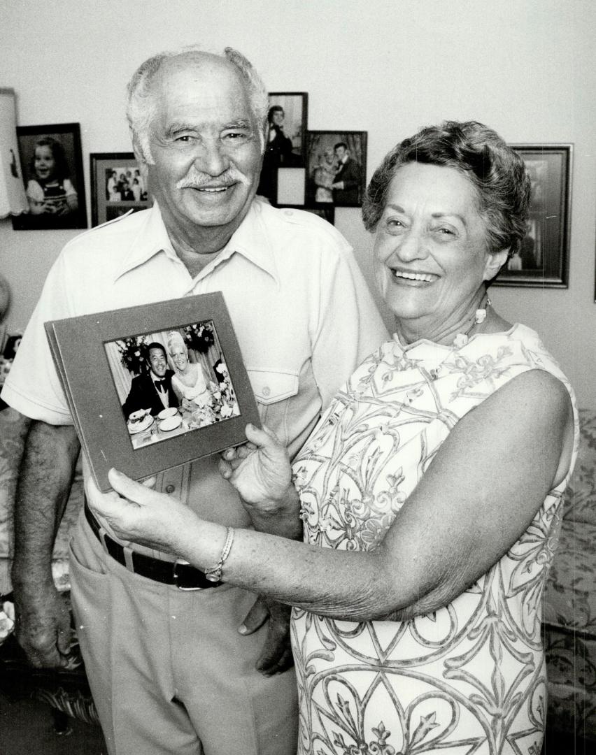 Louis Lastman: Moved to Canada at 15 and worked as a Toronto Star paper boy.