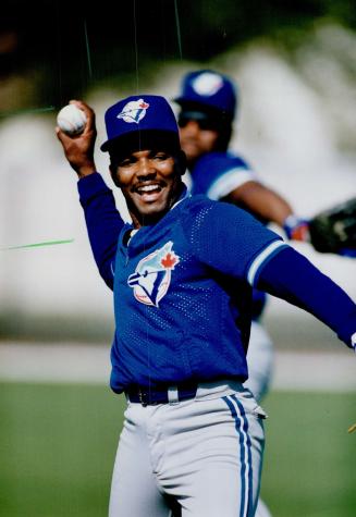 Lee plays shortstop again, Perkins predicts Manuel Lee will play shortstop for the Blue Jays again because Alfredo Griffin's knee is hurt and Eddie Zosky is a disappointment, Star writer Dave Perkins says