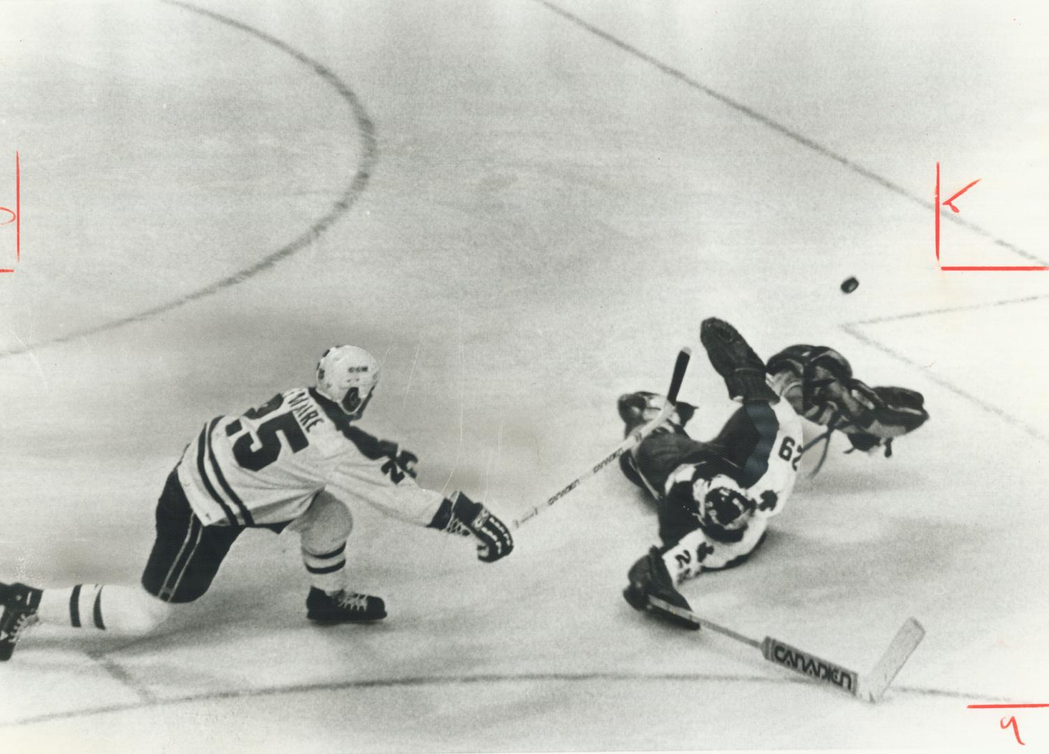 Jacques Lemaire won the race to the puck, tipping it over a sliding Mike Palmateer for Montreal's third goal