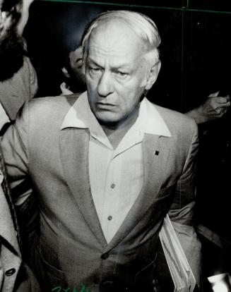 Doubts sincerity: Quebec Premier Rene Levesque arrived at the premiers' conference accusing Ottawa of a ploy in calling for economic co-operation