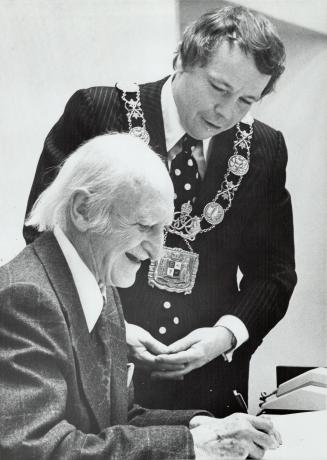 MacDonald, Ross (Groups) 1974