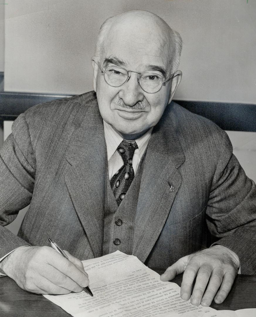 Retired editor-in-chief George H. Maitland. At work in his office at The Star prior to his retirement