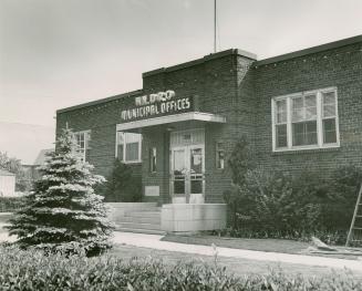 Hydro Municipal Offices in Mimico, Ont.