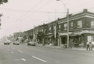 Dundas Street West, looking west from the northwest corner of McMurray Avenue, Toronto, Ontario.