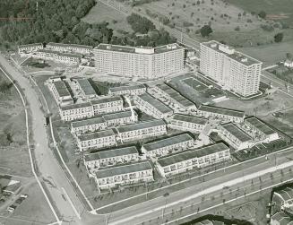 Aerial view of Aspen, huge Mississauga condominium