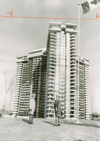 Applewood Place apartment building in Mississauga, Ontario