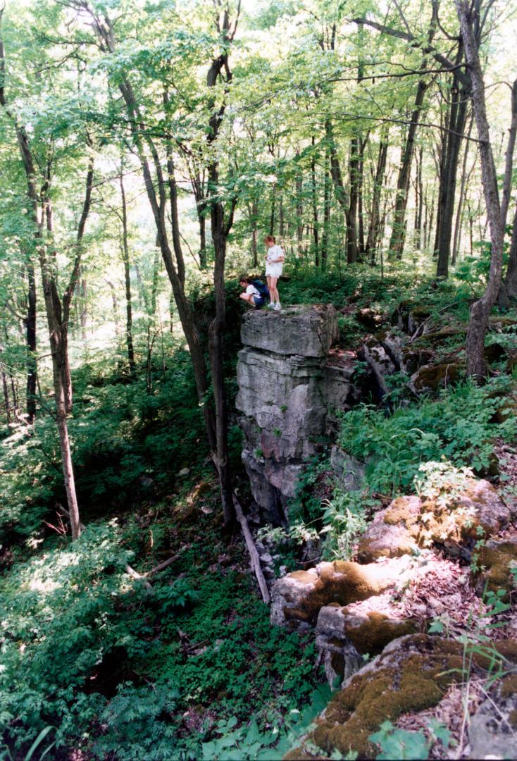 Gilliane Lalonde and Monica Woodburn. Bruce Trail, Ontario
