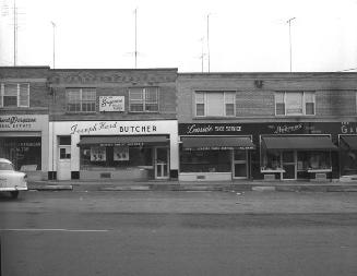 794-802 Eglinton Avenue East