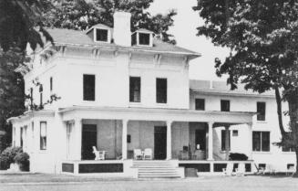 Illahee Lodge in Cobourg, Ontario