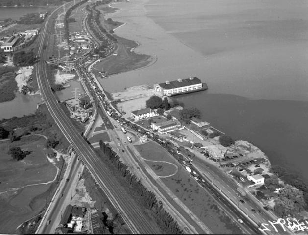 Lakeshore Road at Humber River, looking east