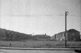 Historic photo from 1948 - Looking north to Sunnybrook Hospital from empty 460 Broadway Ave., n. side, between. Hanna Rd. and Tanager Ave. in Leaside