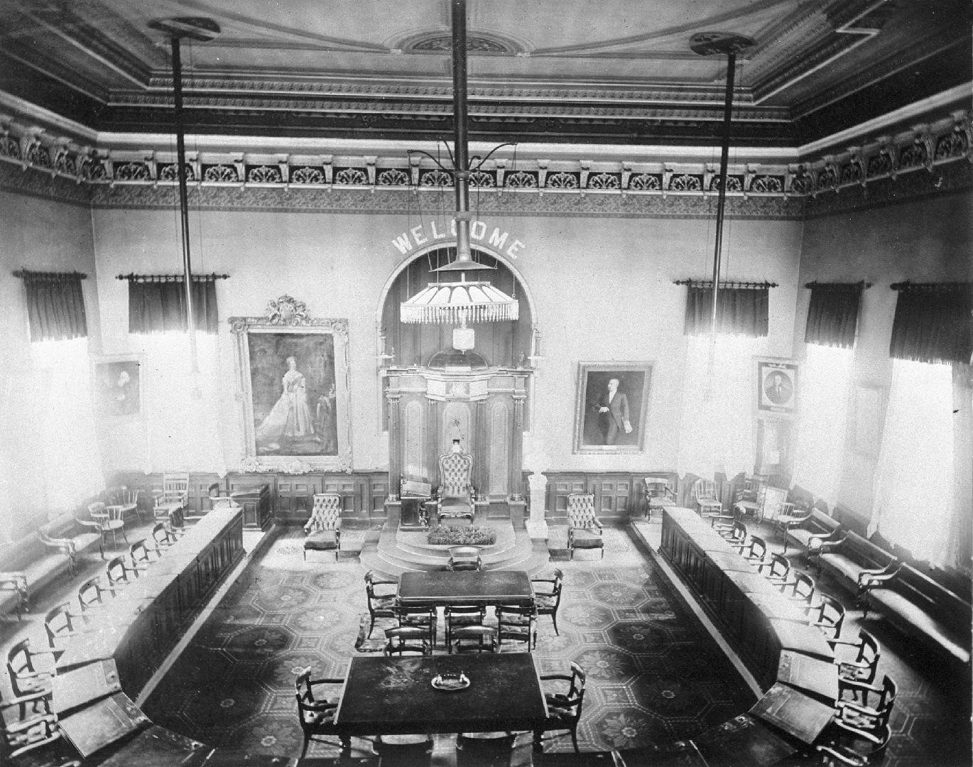 City Hall (1844-1899), interior, council chamber