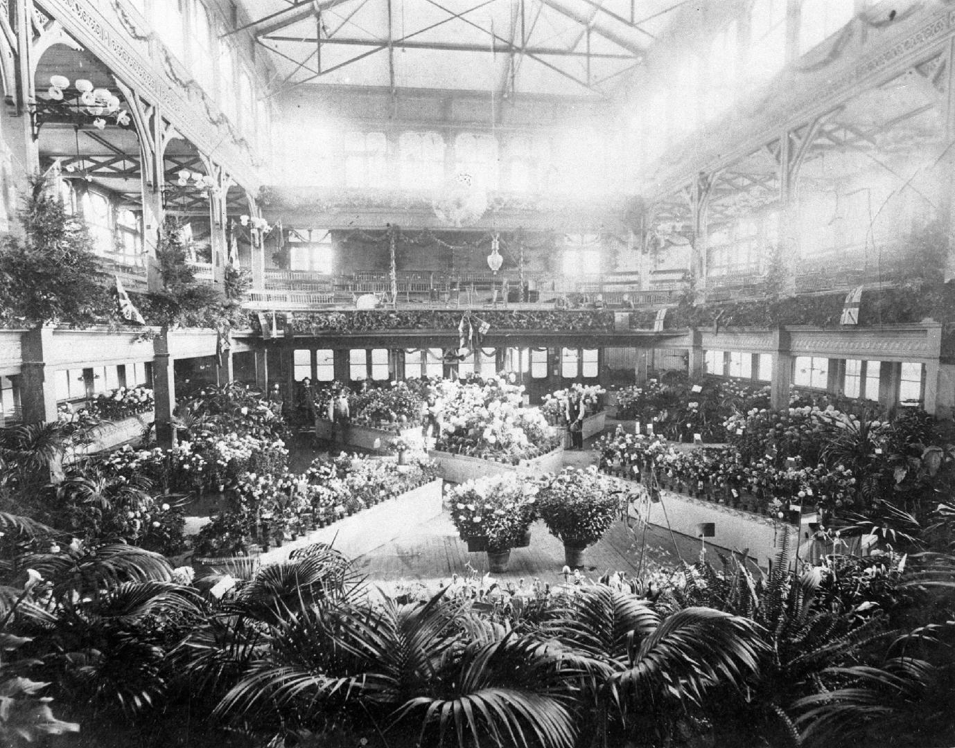 Allan Gardens, pavilion (1878-1902), interior