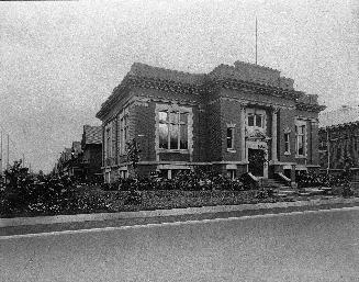 Historic photo from 1915 - Toronto Public Library - Edwardian Classicism Annette Branch built with a Carnegie grant, at Medland St designed by local Ellis & Connery in The Junction
