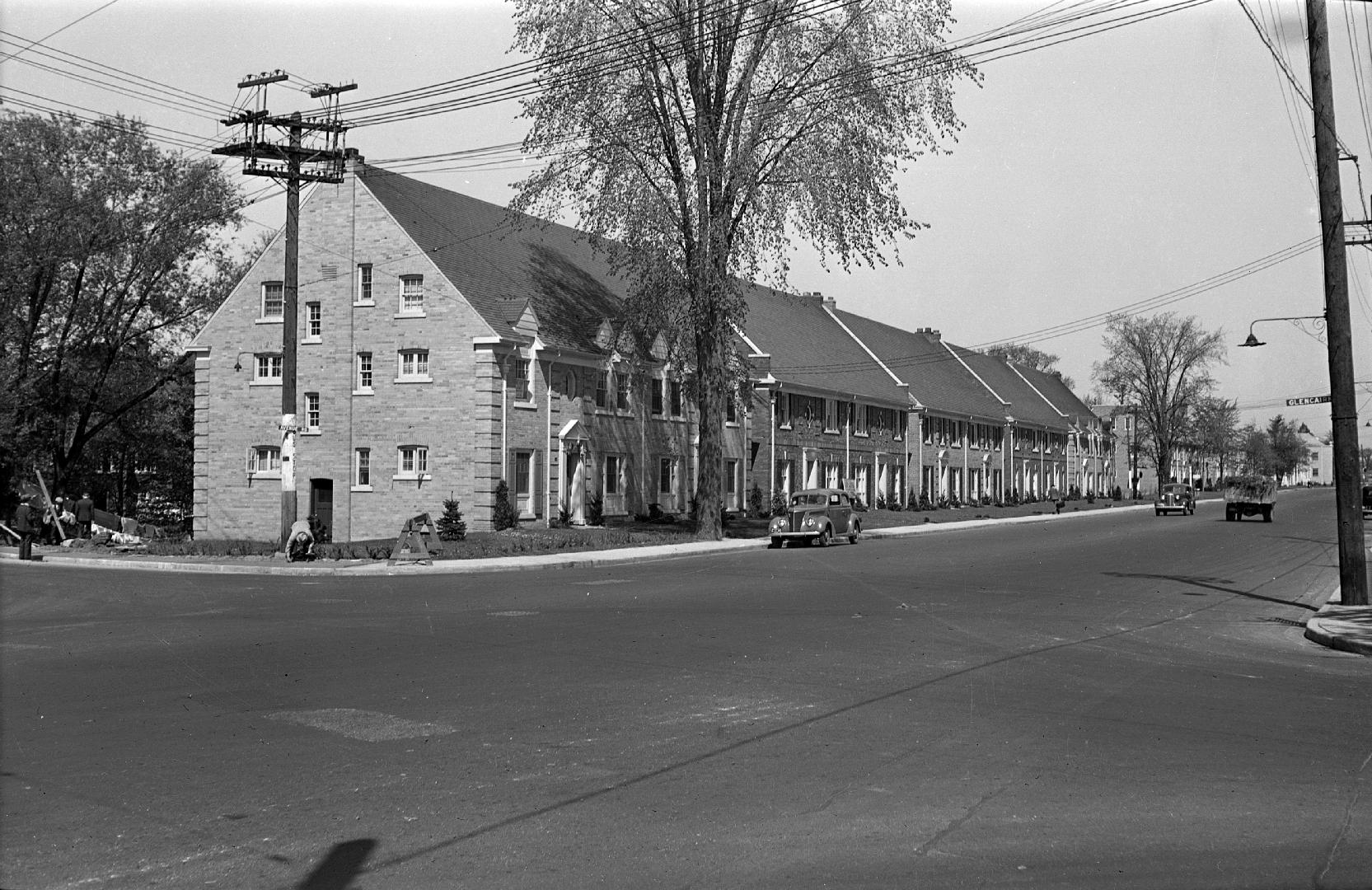 Avenue Road, looking north from Glencairn Avenue. Image shows an intersection and a row of hous ...