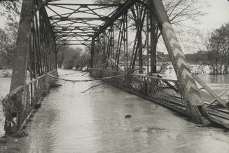 Humber River, looking west across Old Albion Road bridge over Humber River