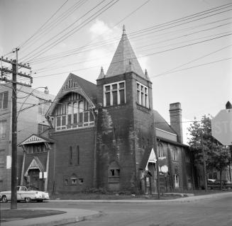 Memorial Baptist Church (opened 1897), Tecumseth St