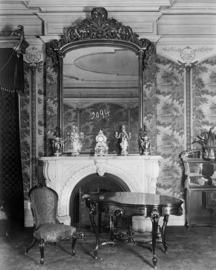 Queen's Hotel, Front Street West, north side, between Bay & York Streets, INTERIOR, an upstairs parlour