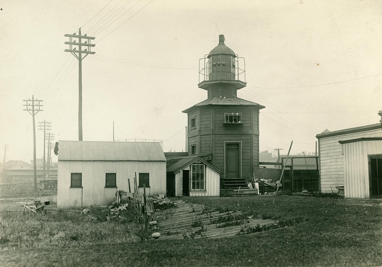 Lighthouse, Queen's Wharf, now on Fleet St