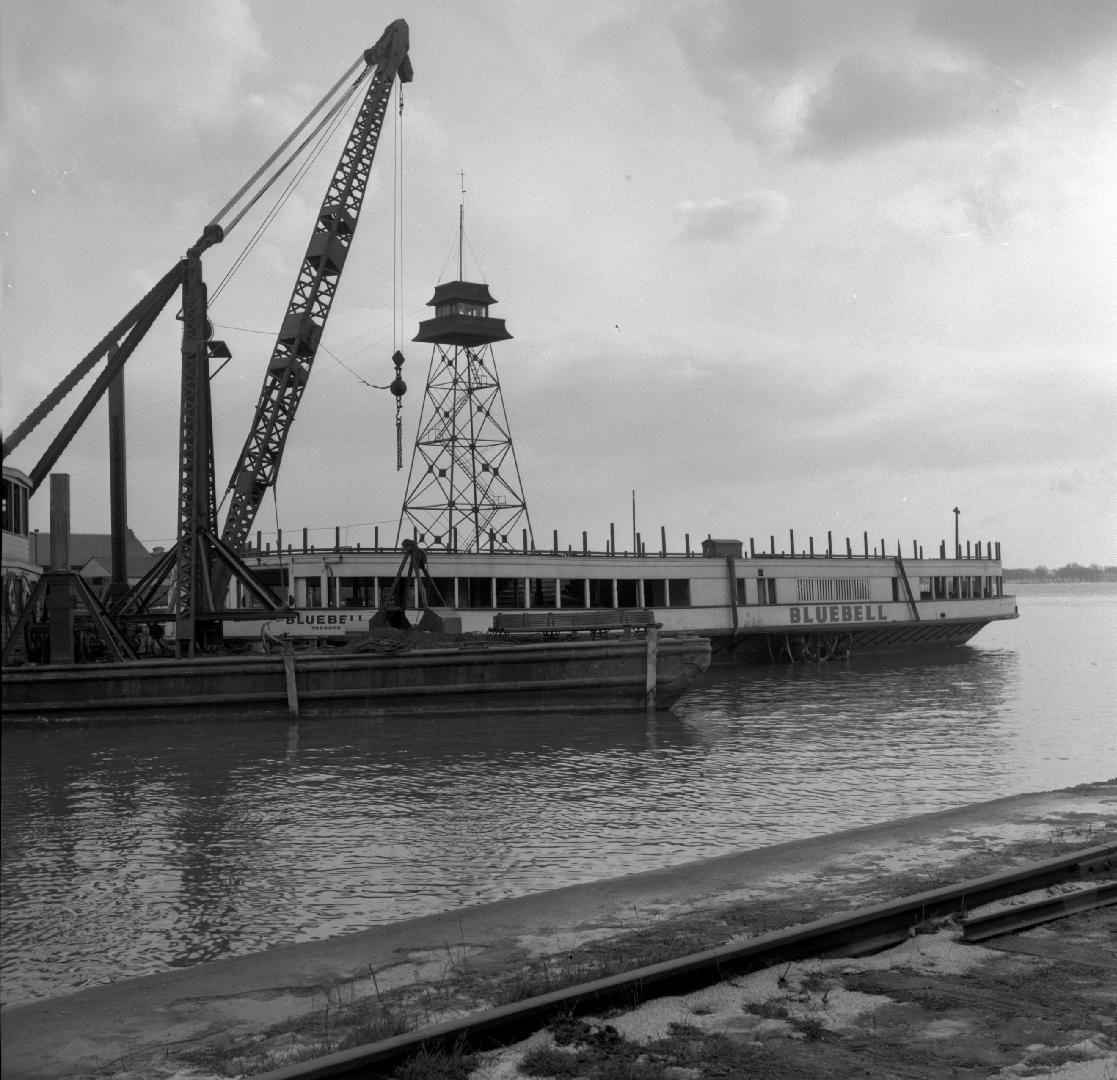 Image shows a Bluebell ferry by the docks.