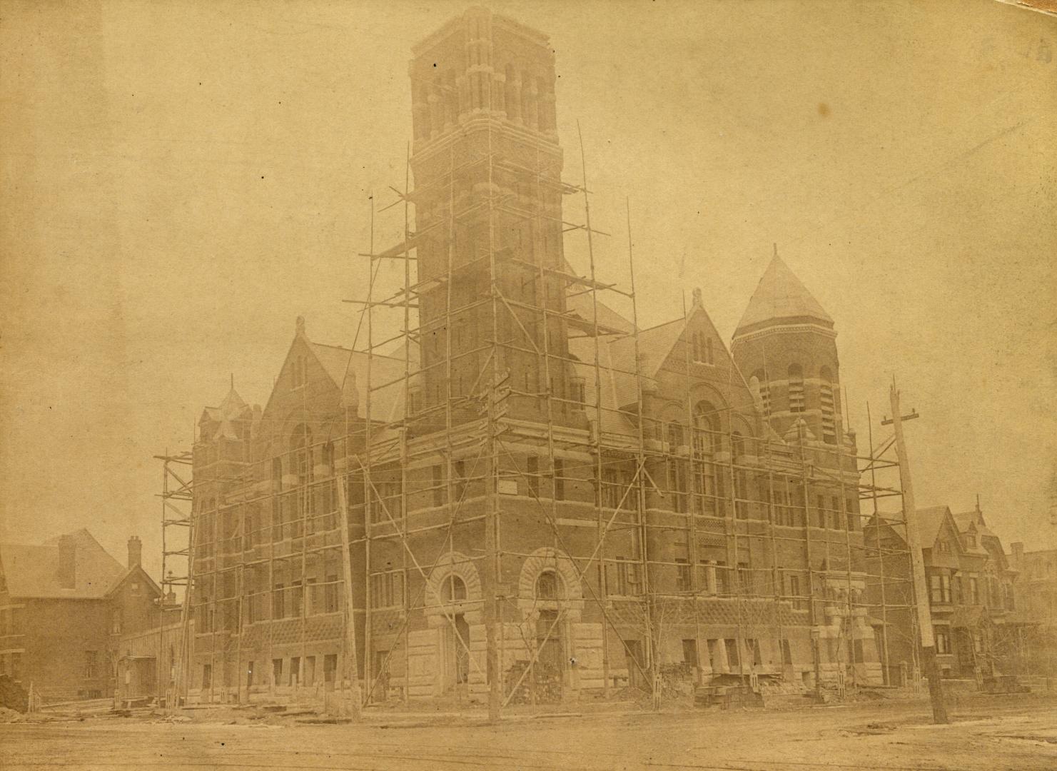 Broadway Tabernacle (Methodist), northeast corner Spadina Avenue & College St