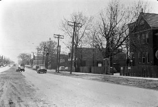 Yonge Street, looking south from north of Ellerslie Avenue Toronto, Ontario